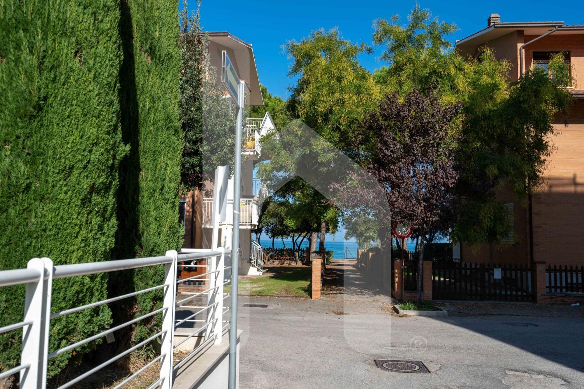 Homiday - Residence Bordopineta Pineto Dış mekan fotoğraf